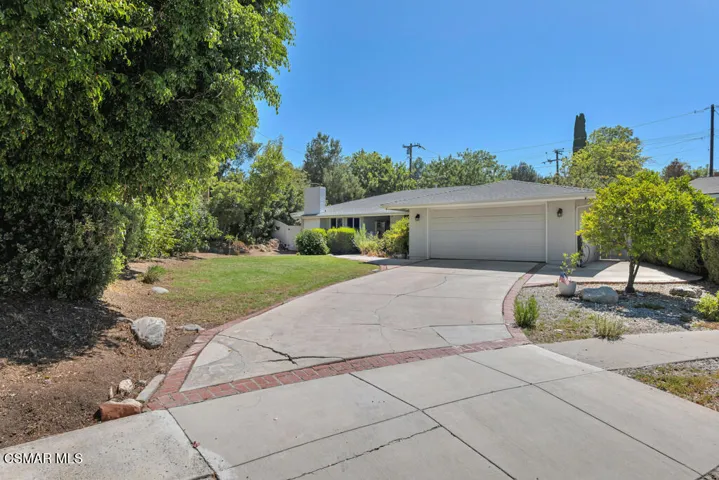 1060 Colby Cir- HsHProd-47