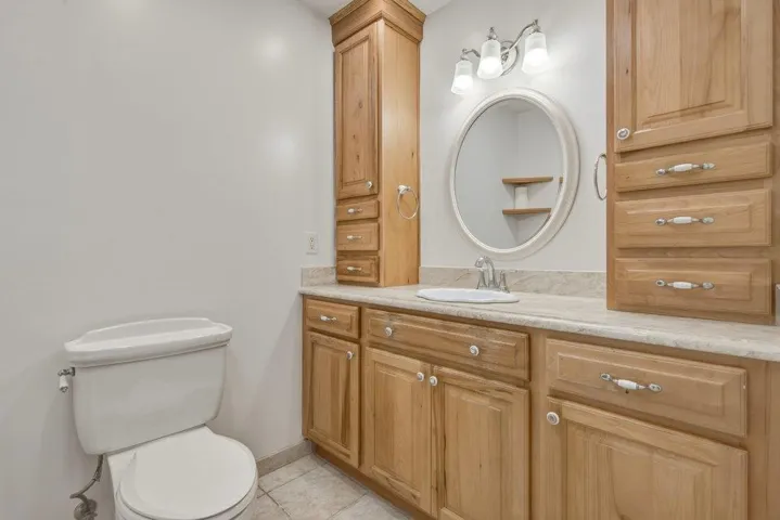 1120 Woodside Circle, Salinas, California 93901