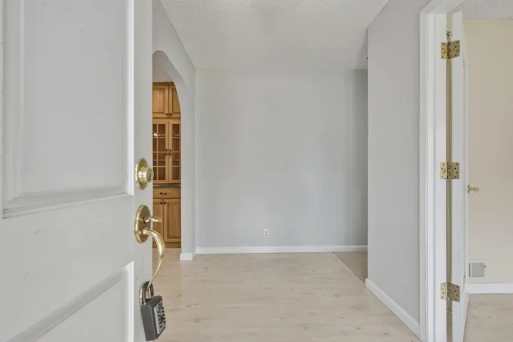 1120 Woodside Circle, Salinas, California 93901
