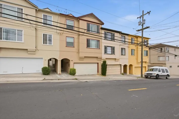 673 Hillside Boulevard, Daly City, California 94014