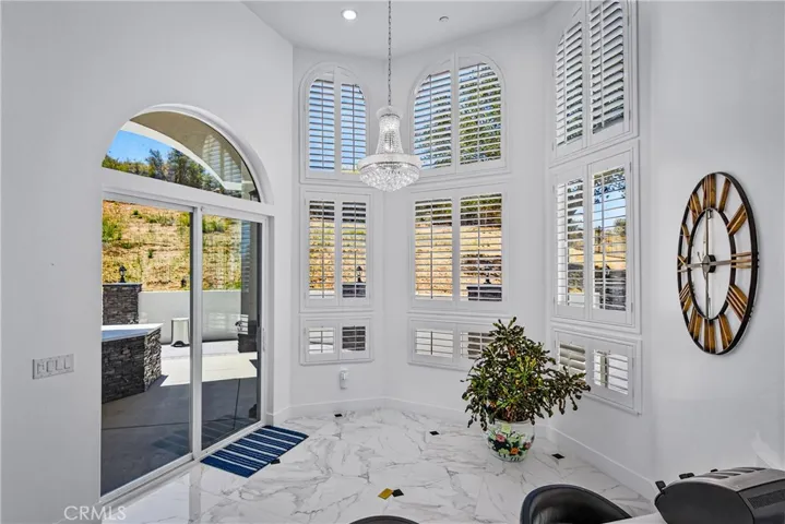 Dining nook area