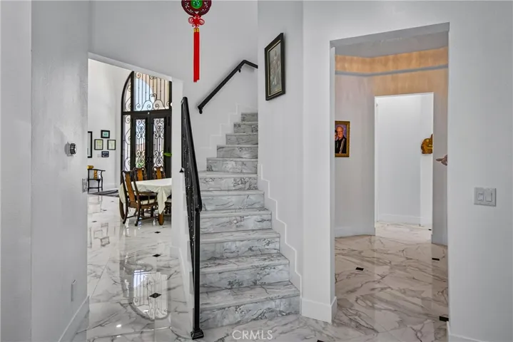 stairs to loft