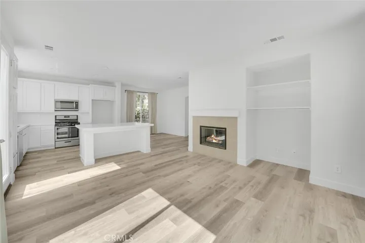 24 Periwinkle, Irvine, California 92618