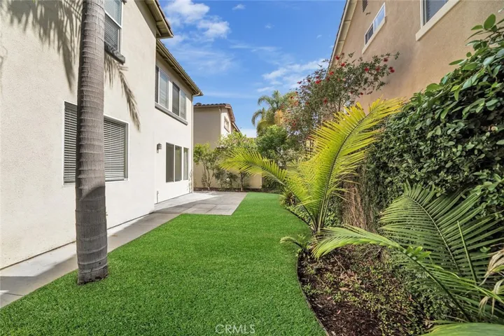 24 Periwinkle, Irvine, California 92618