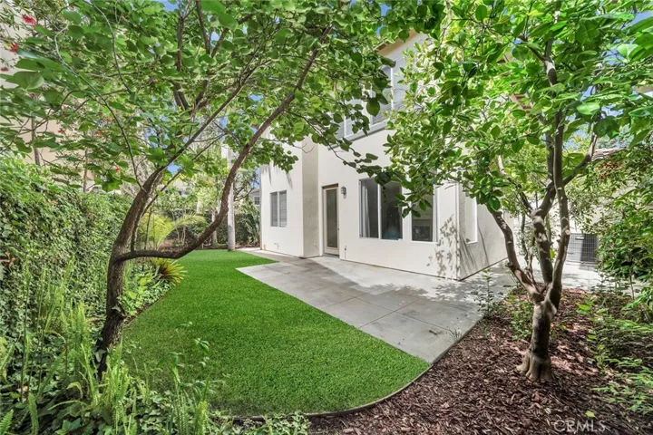 24 Periwinkle, Irvine, California 92618