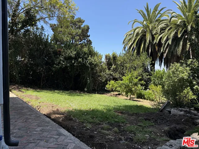 3475 N Knoll Dr, Los Angeles, California 90068
