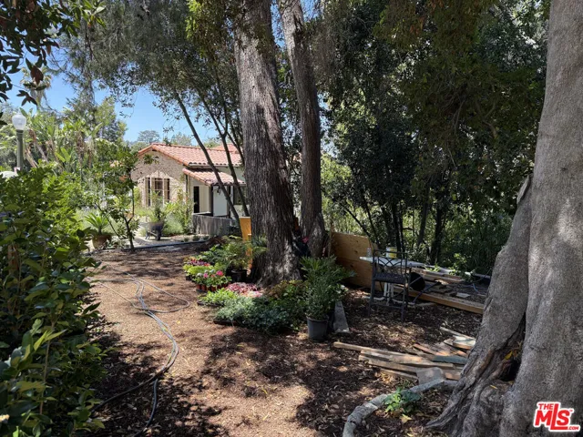 3475 N Knoll Dr, Los Angeles, California 90068