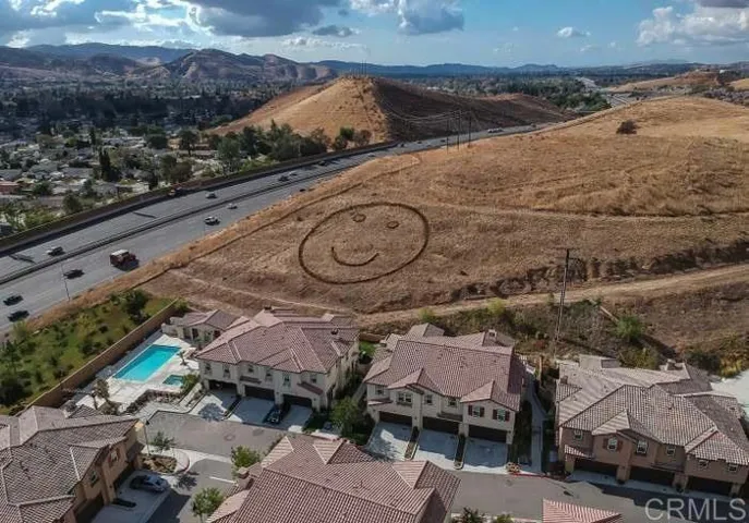 2487 Ascending Oaks Lane 1, Simi Valley, California 93063