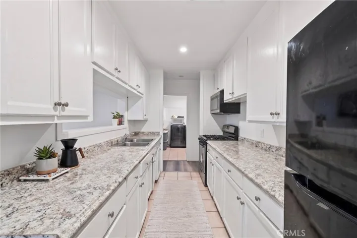Unit 212 Kitchen