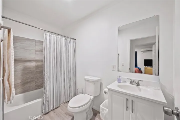 212 W Kildare Street, Lancaster, California 93534