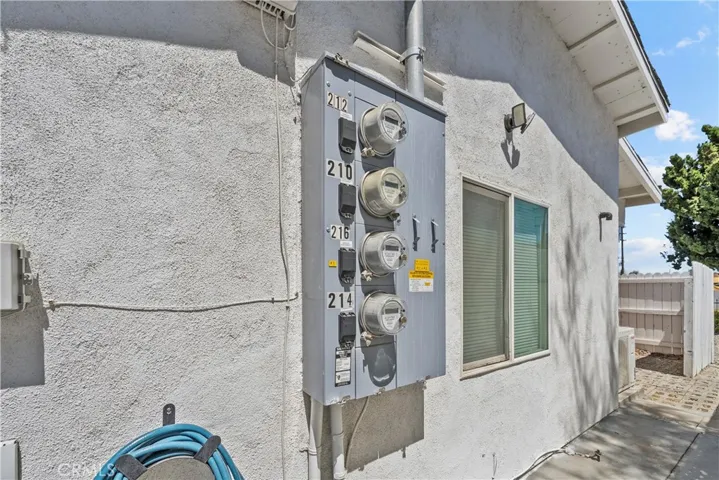 212 W Kildare Street, Lancaster, California 93534