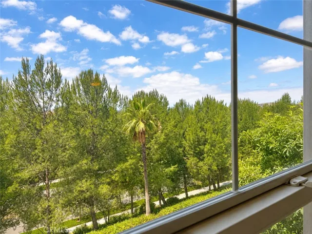 46 Finch, Lake Forest, California 92630