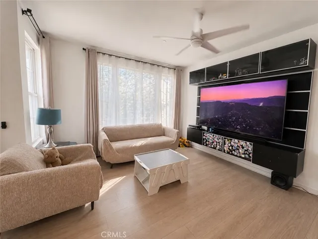 46 Finch, Lake Forest, California 92630
