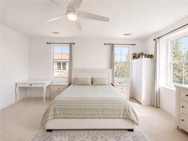46 Finch, Lake Forest, California 92630