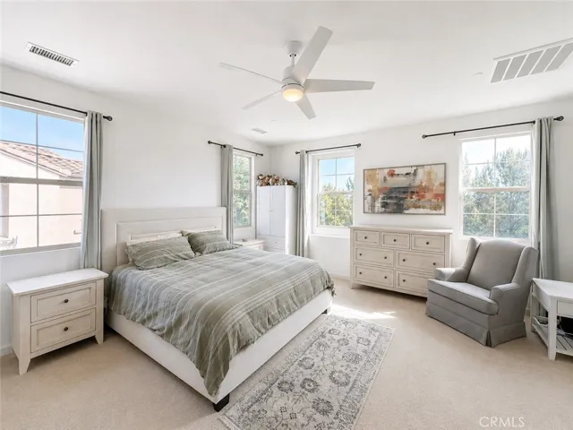 46 Finch, Lake Forest, California 92630