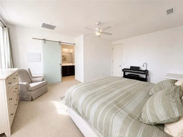 46 Finch, Lake Forest, California 92630