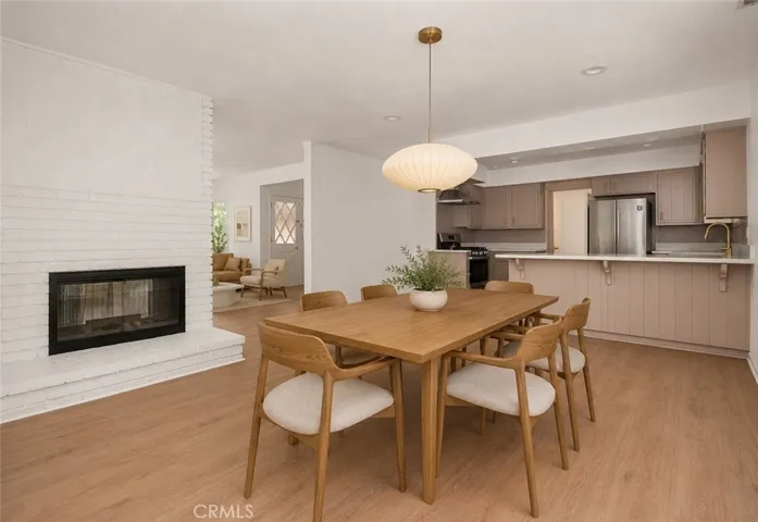 4775 Regalo Road, Woodland Hills, California 91364