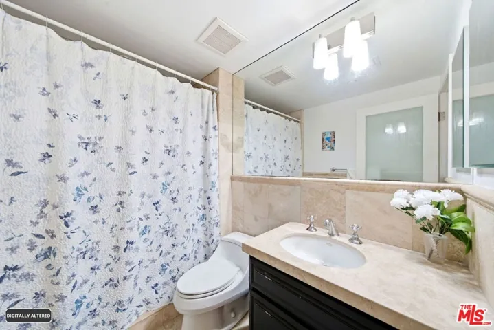 122 Ocean Park Boulevard 507, Santa Monica, California 90405
