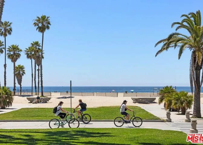 122 Ocean Park Boulevard 507, Santa Monica, California 90405