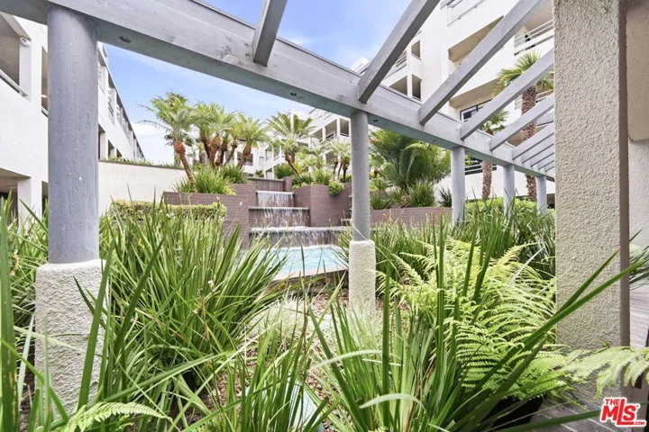 122 Ocean Park Boulevard 507, Santa Monica, California 90405