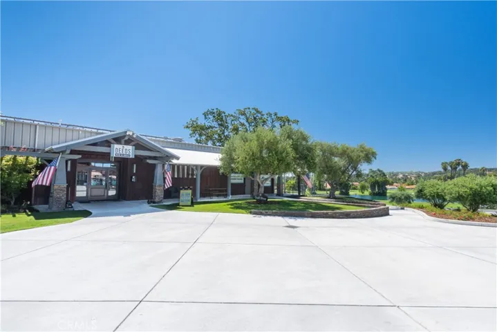 158 Flag Way, Paso Robles, California 93446