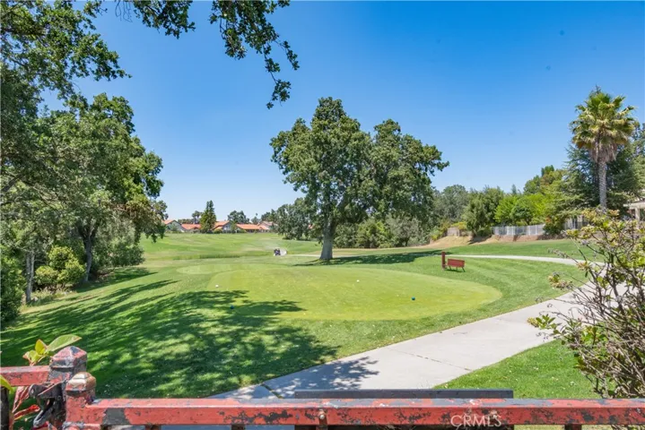 158 Flag Way, Paso Robles, California 93446