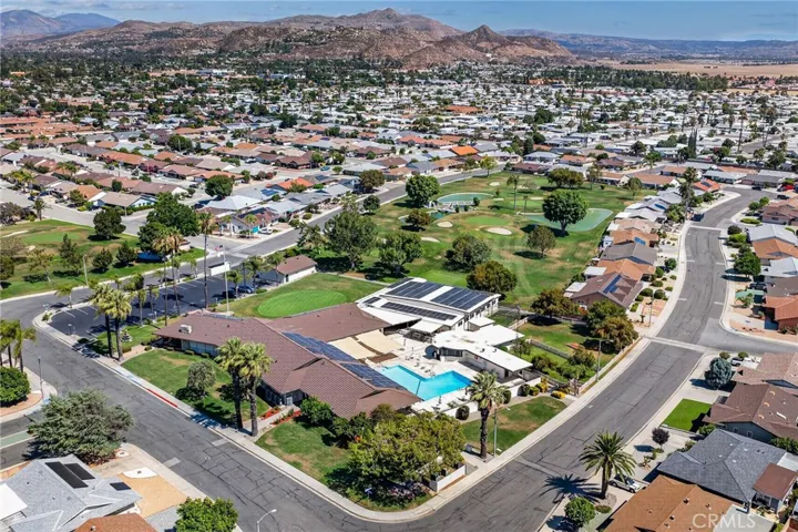 1240 W Montrose Avenue, Hemet, California 92543