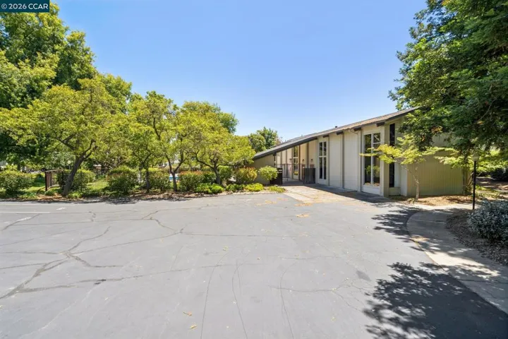 1870 Cannon Dr, Walnut Creek, California 94597