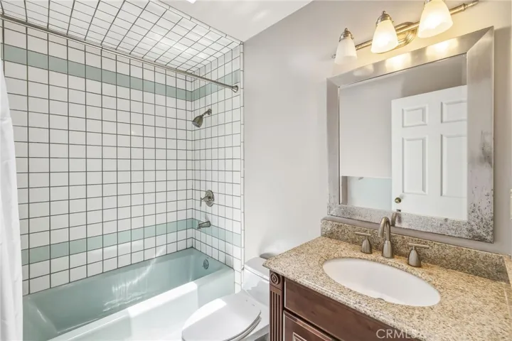 1813 5th Street, Manhattan Beach, California 90266