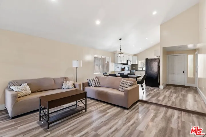 2918 La Costa Street, Bakersfield, California 93306
