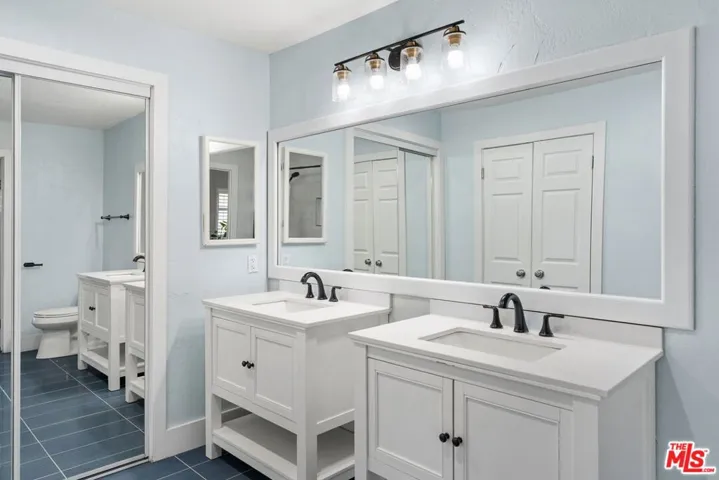 2918 La Costa Street, Bakersfield, California 93306