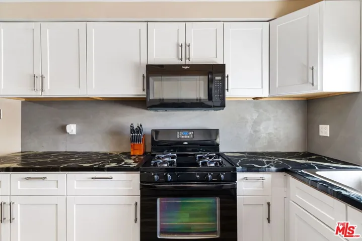 2918 La Costa Street, Bakersfield, California 93306