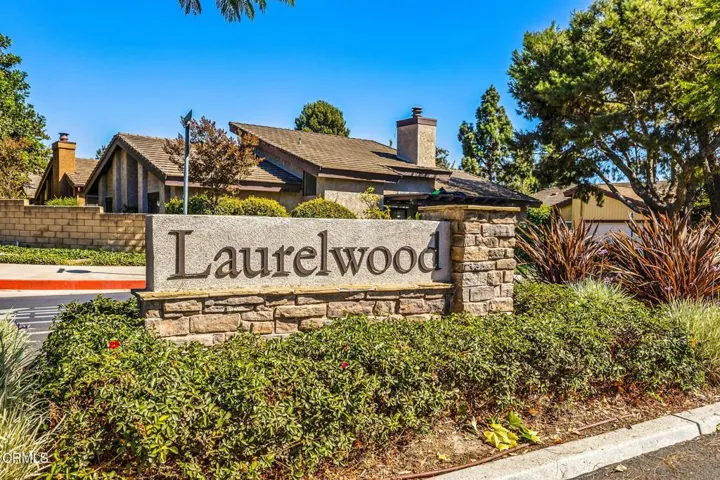 55-web-or-mls-UpmarketMedia_Laurelwood-4