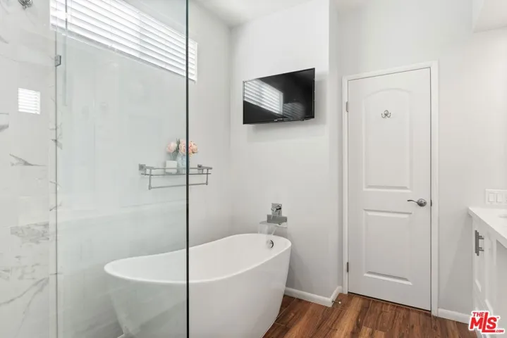 14844 Dickens Street 108, Sherman Oaks, California 91403