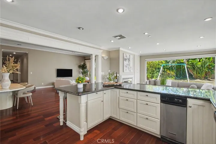906 Summit Place, Monterey Park, California 91754