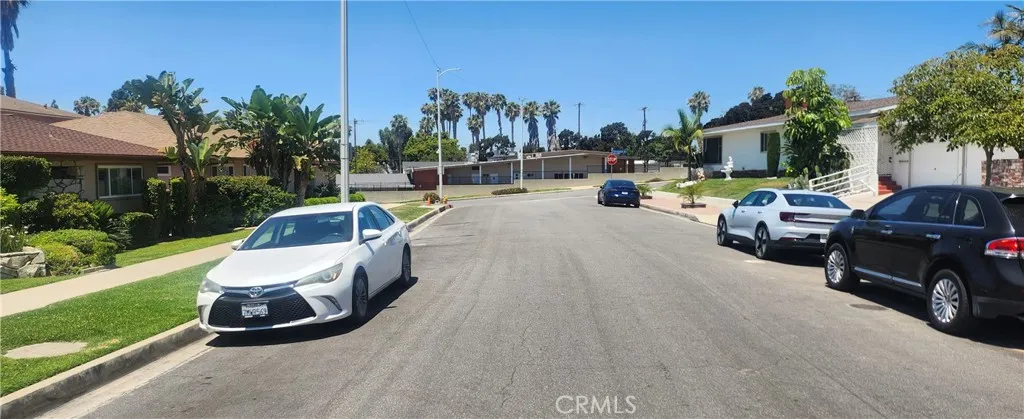 5448 W 57 Street, Los Angeles, California 90056