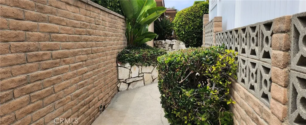 5448 W 57 Street, Los Angeles, California 90056