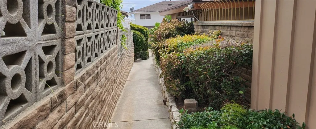 5448 W 57 Street, Los Angeles, California 90056