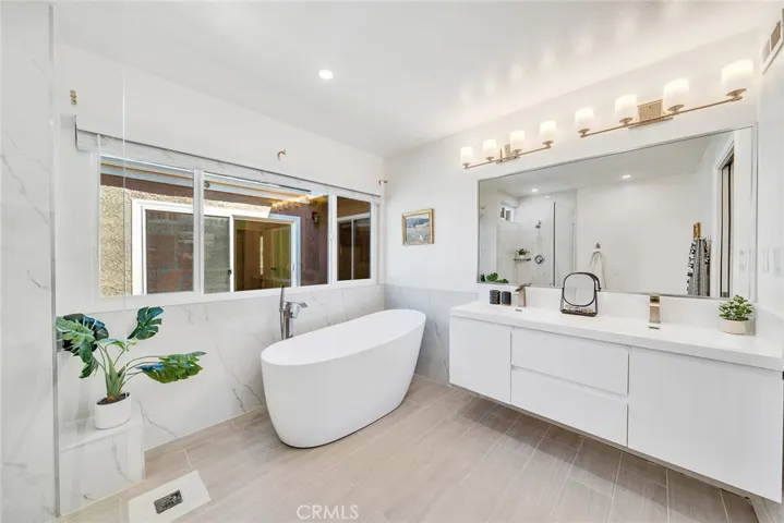 12 Primrose, Irvine, California 92604