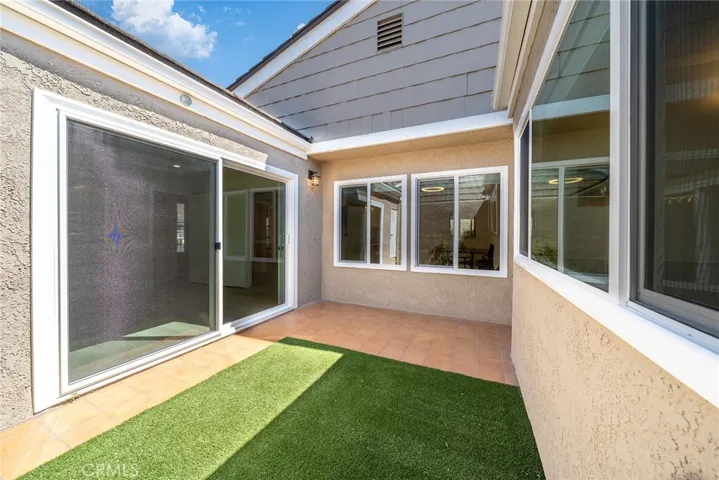 12 Primrose, Irvine, California 92604