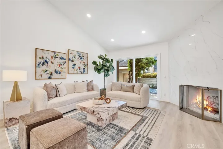 12 Primrose, Irvine, California 92604
