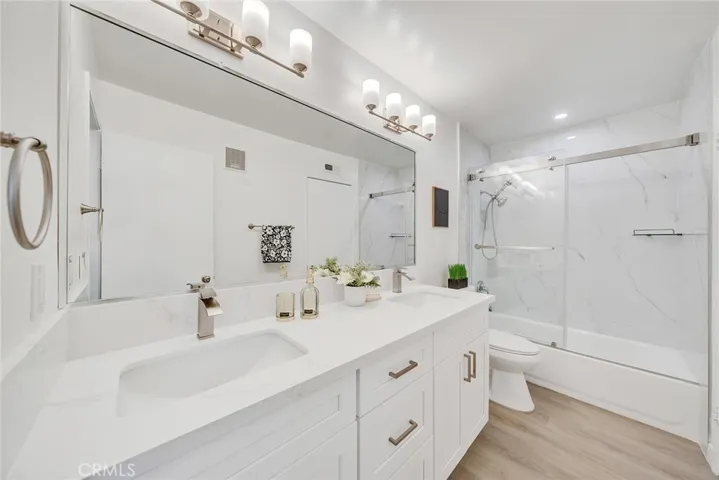 12 Primrose, Irvine, California 92604