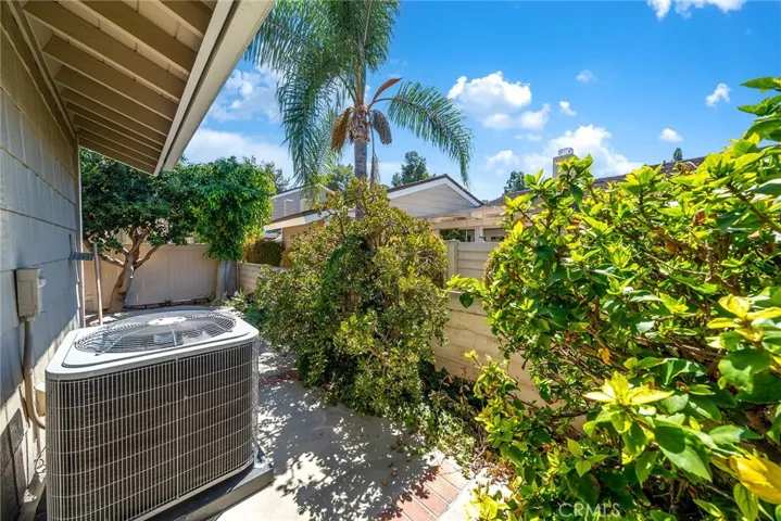 12 Primrose, Irvine, California 92604