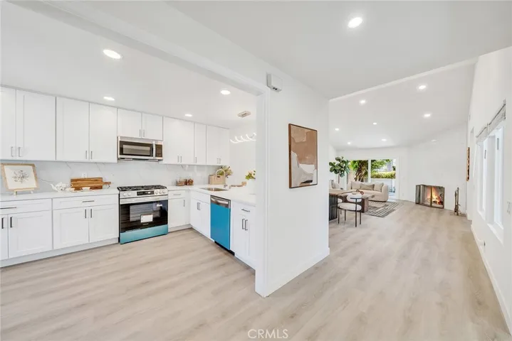 12 Primrose, Irvine, California 92604