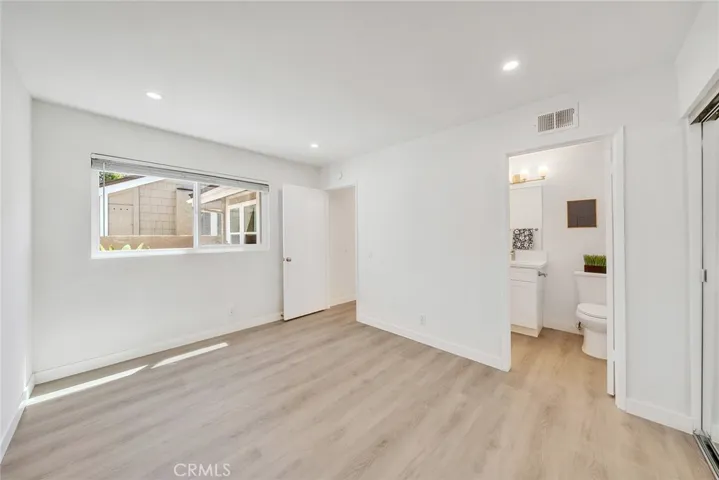 12 Primrose, Irvine, California 92604