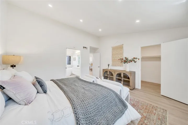 12 Primrose, Irvine, California 92604