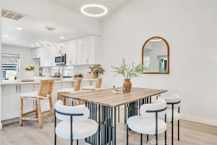12 Primrose, Irvine, California 92604