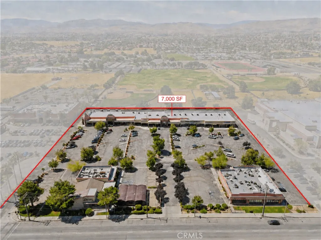 2140 E Palmdale Blvd #M