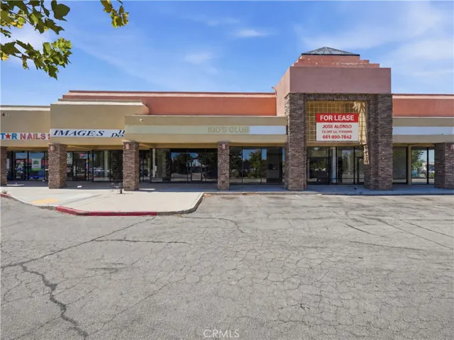 2140 E Palmdale Boulevard M, Palmdale, California 93550