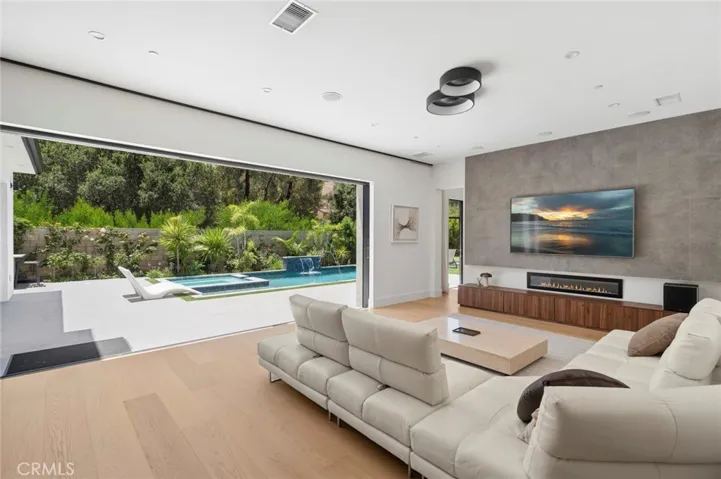 5742 Sierra Casa, Irvine, California 92603